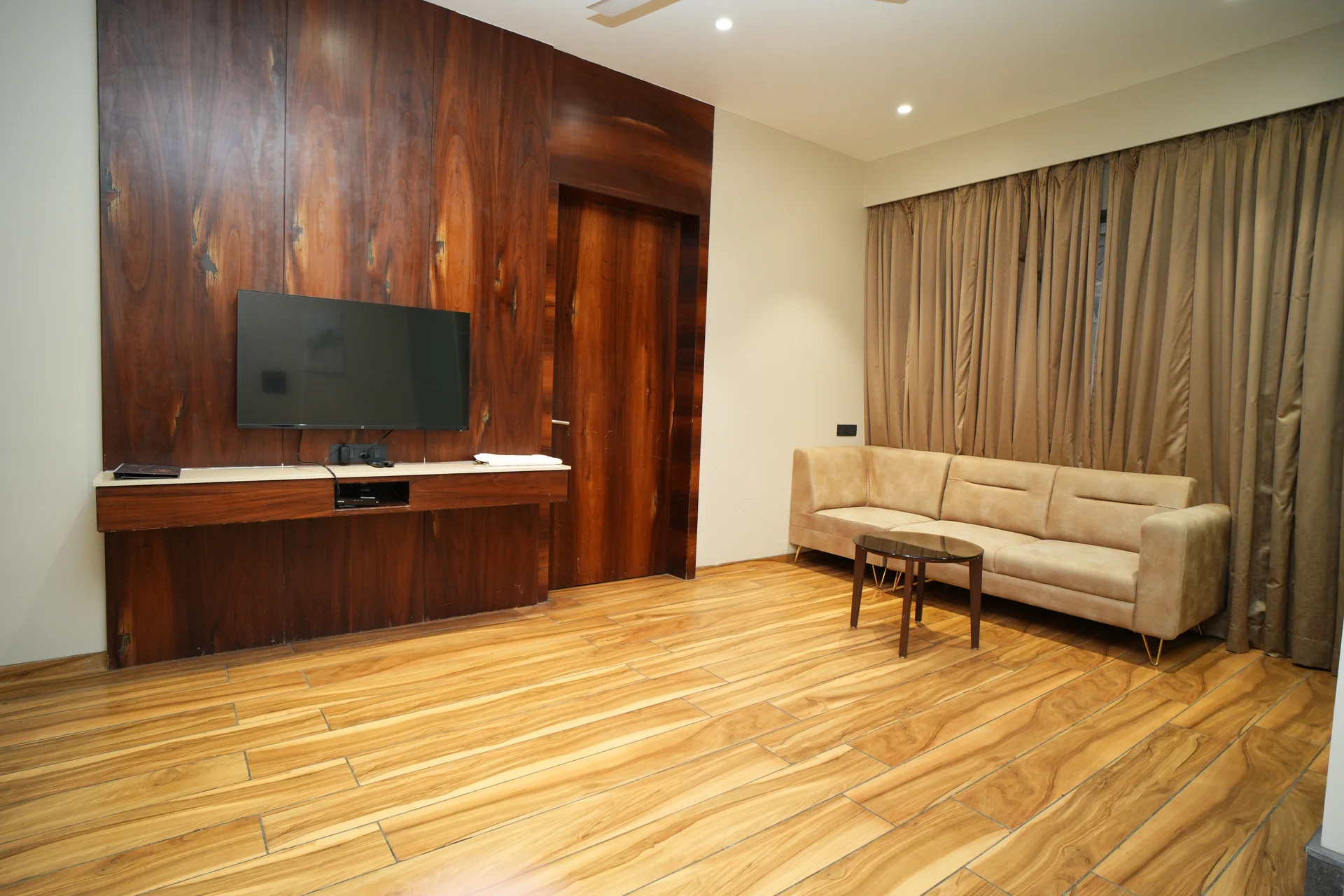 Suite Room